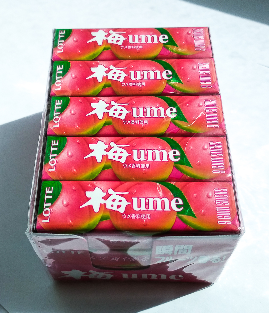Жевательная резинка
«LOTTE» UME GUM
вкус японской сливы
блок из 15 уп.*9 пластин Жевательная резинка
«LOTTE» UME GUM
вкус японской сливы
блок из 15 уп.*9 пластин